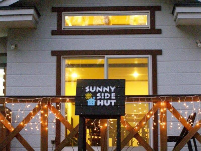 Sunny Side Hut Bed and Breakfast Hakuba Esterno foto